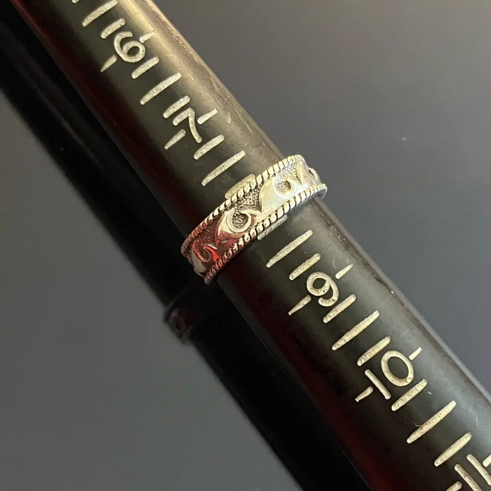 Sterling Silver Wave Band Ring Stamped 925 By Woods Unisex Size 8